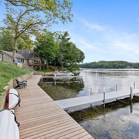 Lakeside Getaway With Dock, Firepit, Grill Newaygo Екстер'єр фото
