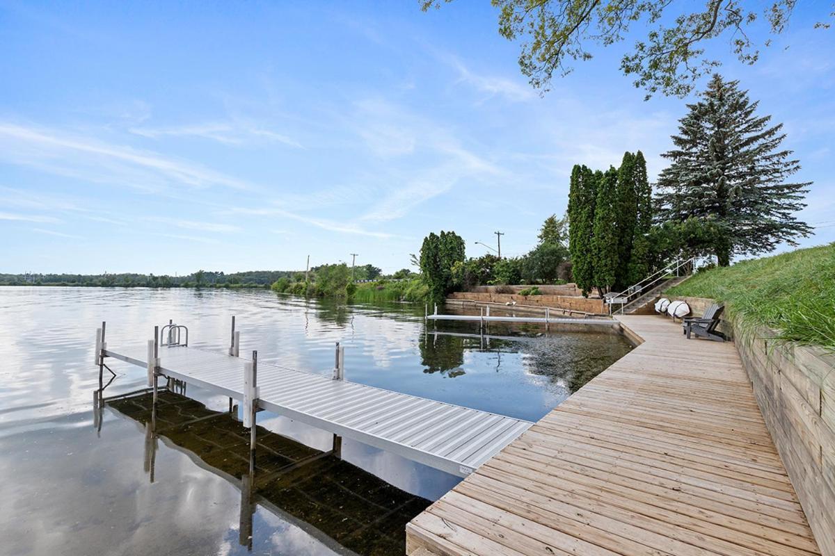 Lakeside Getaway With Dock, Firepit, Grill Newaygo Екстер'єр фото